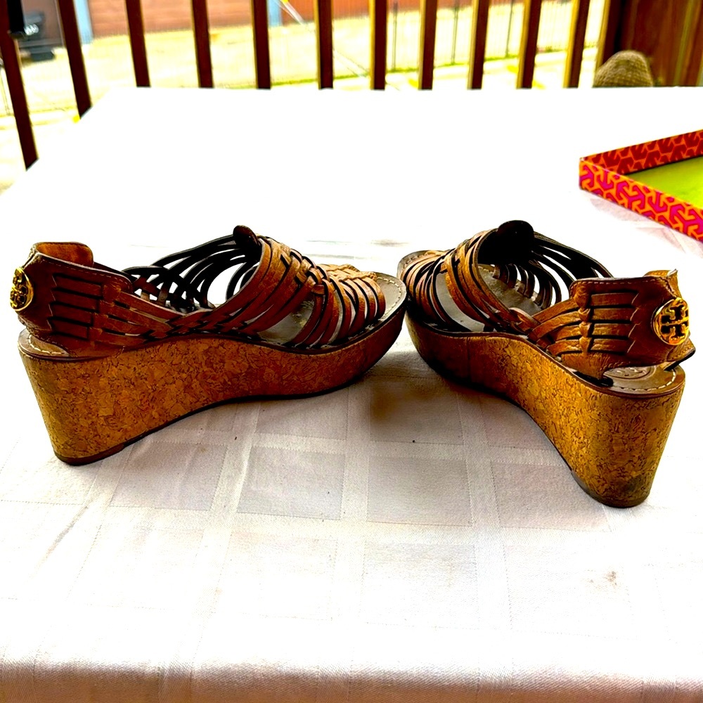 Tory Burch, Women's Brown Woven Sandals size 8 good condition - Picture 3 of 12